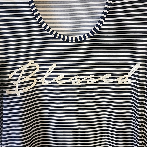 Violet & Ruby Maternity Shirt - Picture 3 of 6